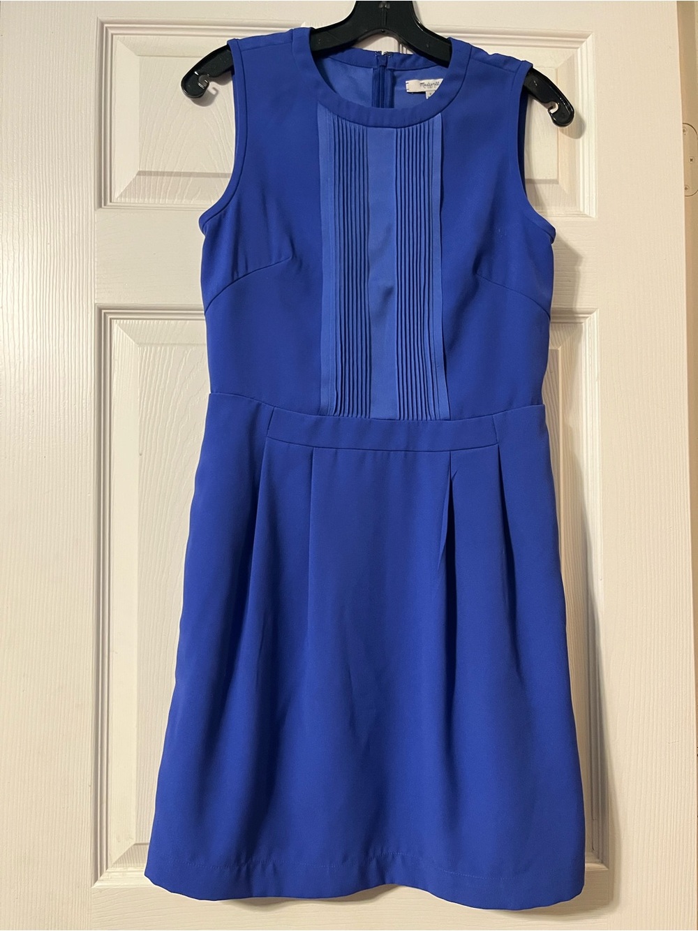 Madewell Sleeveless Pleated Front royal Blue Women’s Dress with pockets. Size 2